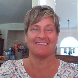 Meet your Posher, Laurie